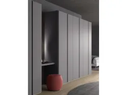 Swing-door wardrobe with Aries door. Cotton interior, Basalt matte lacquered doors. 300x260