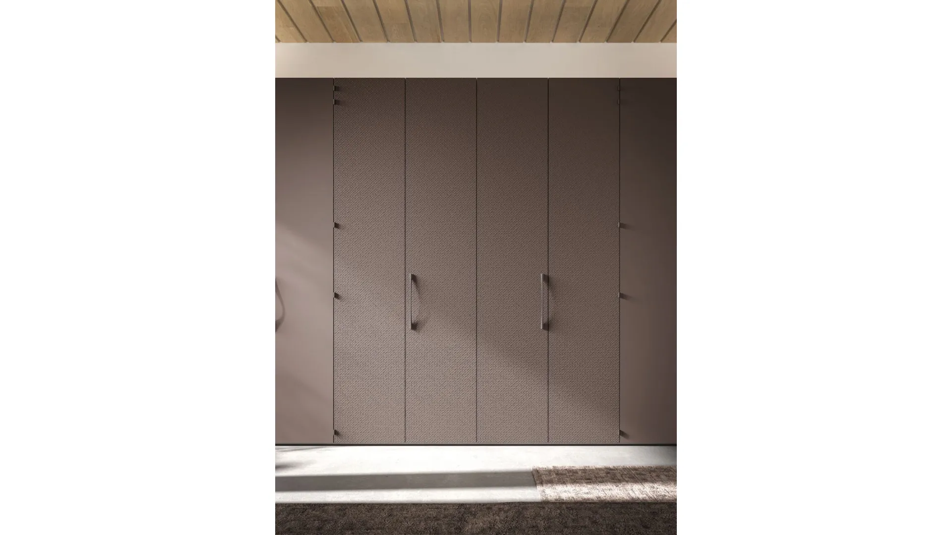 Swing door wardrobe, central doors with panel opening. Interior in cotton, doors and handles in clay.