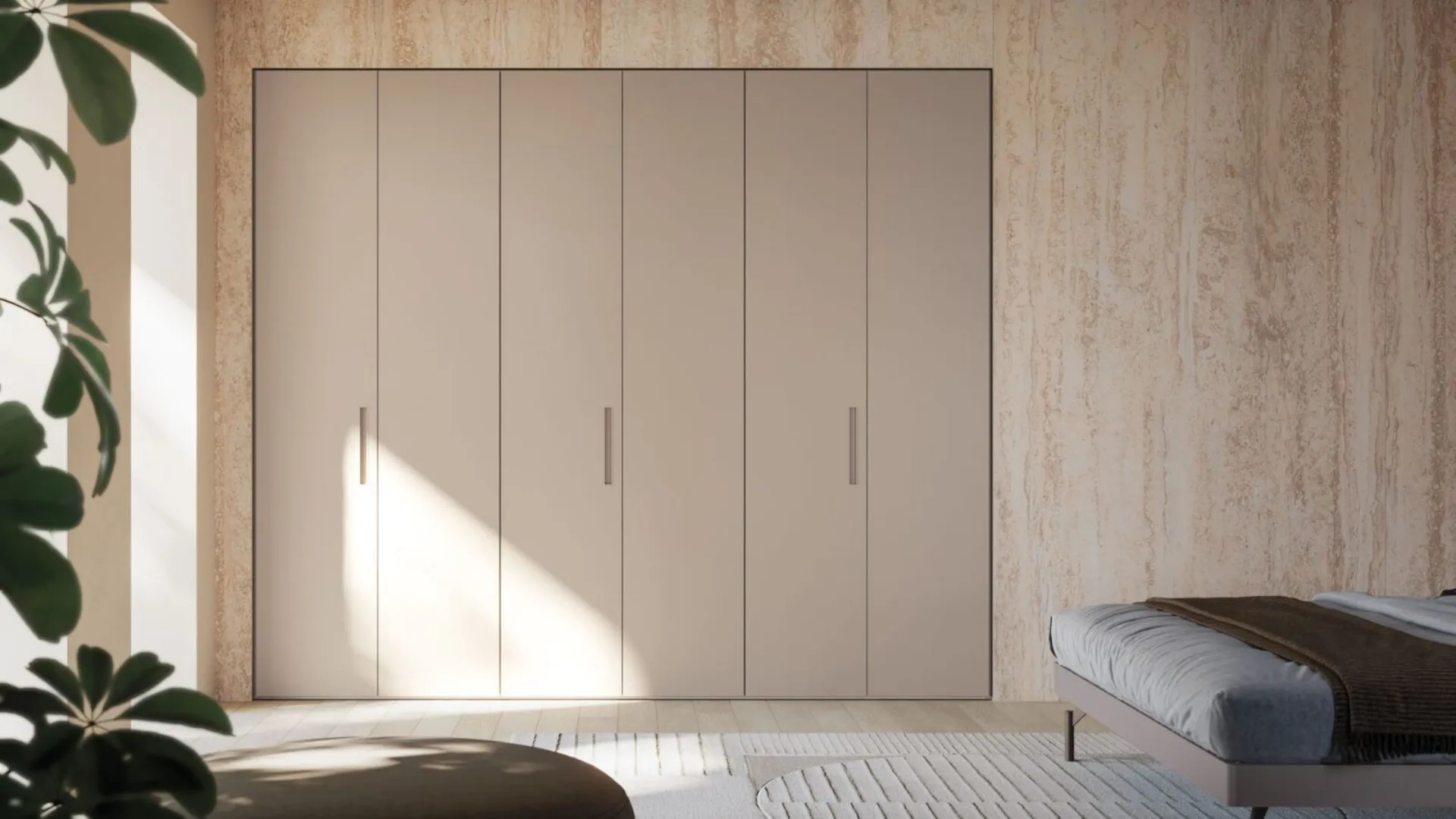 Hinged wardrobe in Tortora melamine and recessed handle in matte Ecru lacquer.