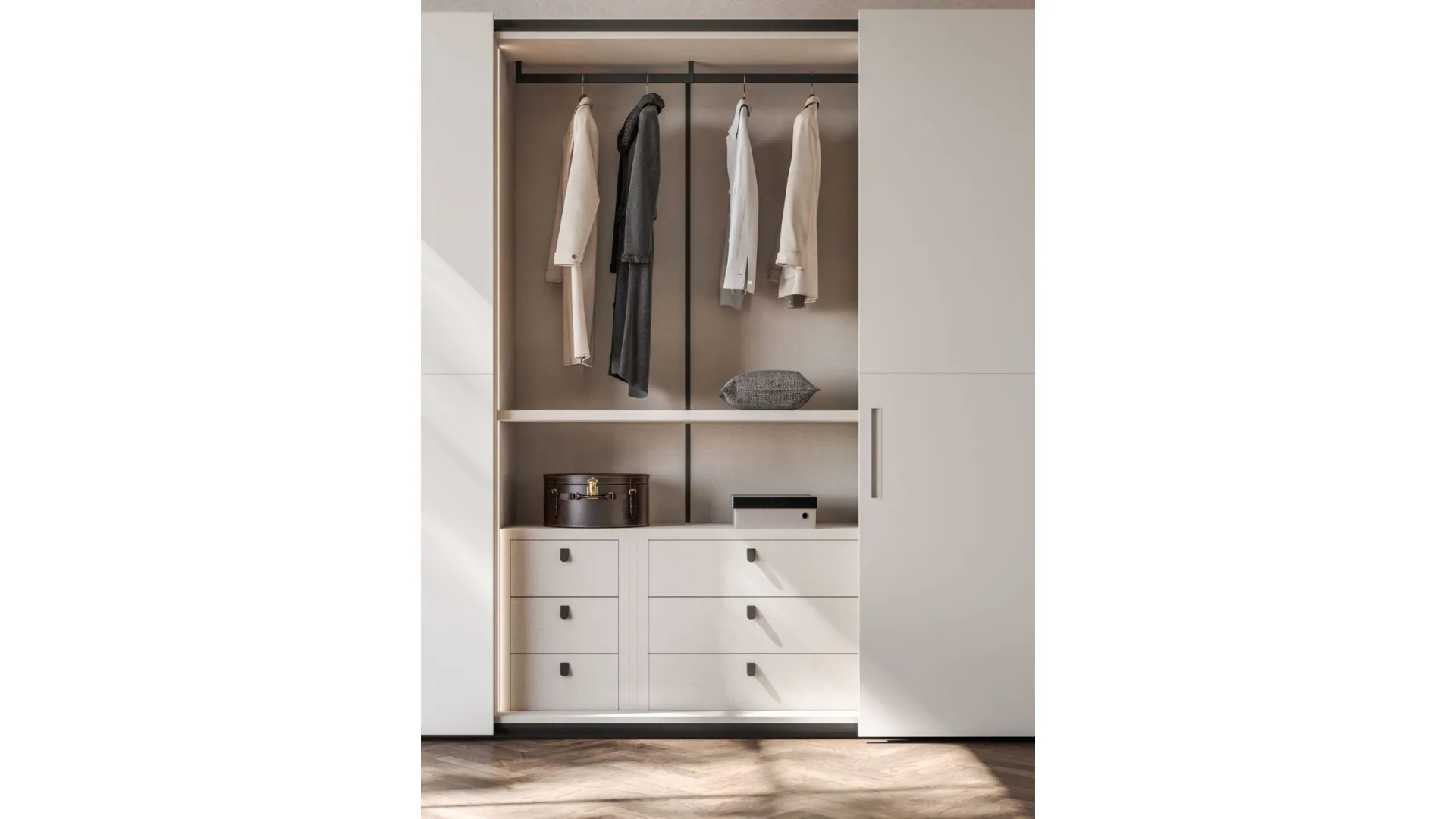 Sliding wardrobe with Split door. Interior in Cotton, doors and handles in matt Pearl lacquer.