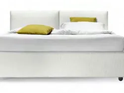 Double bed Bridge with comfortable padded headboard