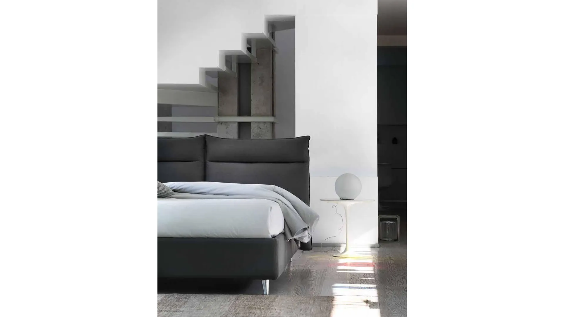 Cefalù double bed with storage container