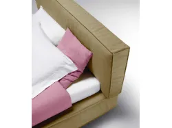 Double bed model Duck with slatted base 160x200 included.