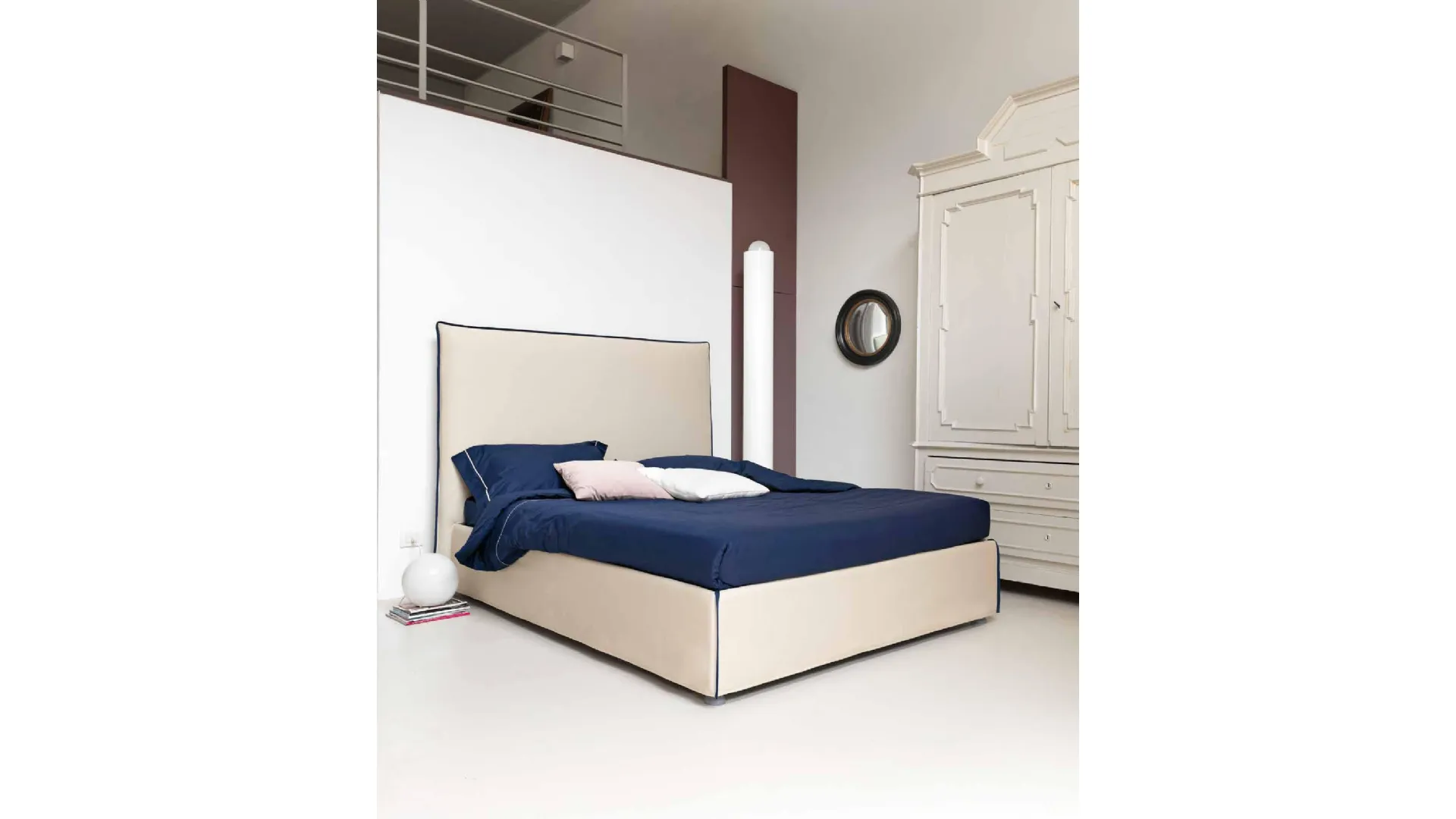 Double bed model Me with slatted base included.