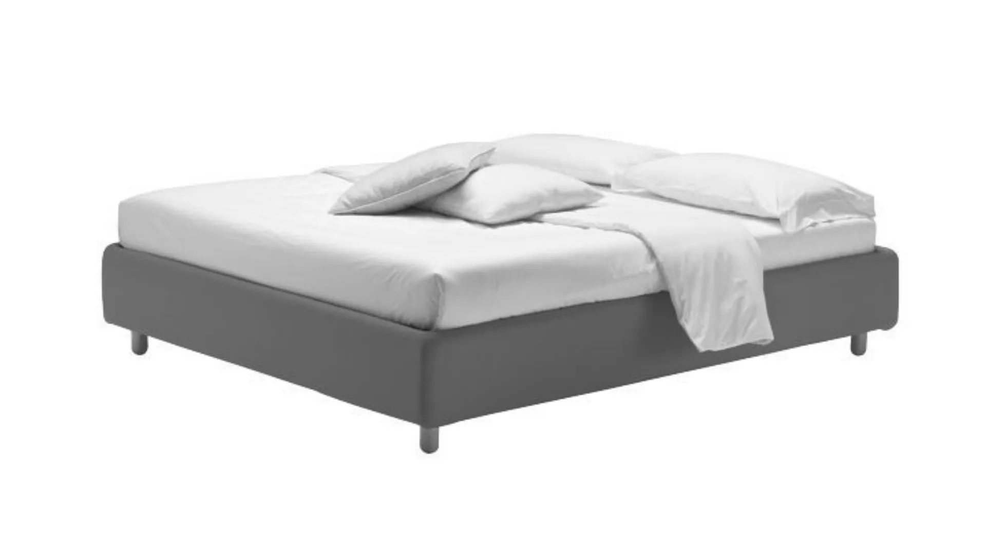 Double bed without headboard, with a simple and versatile design.