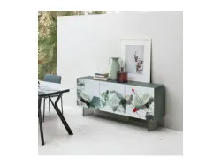 Dafne media cabinet with 3 decorated glass doors.