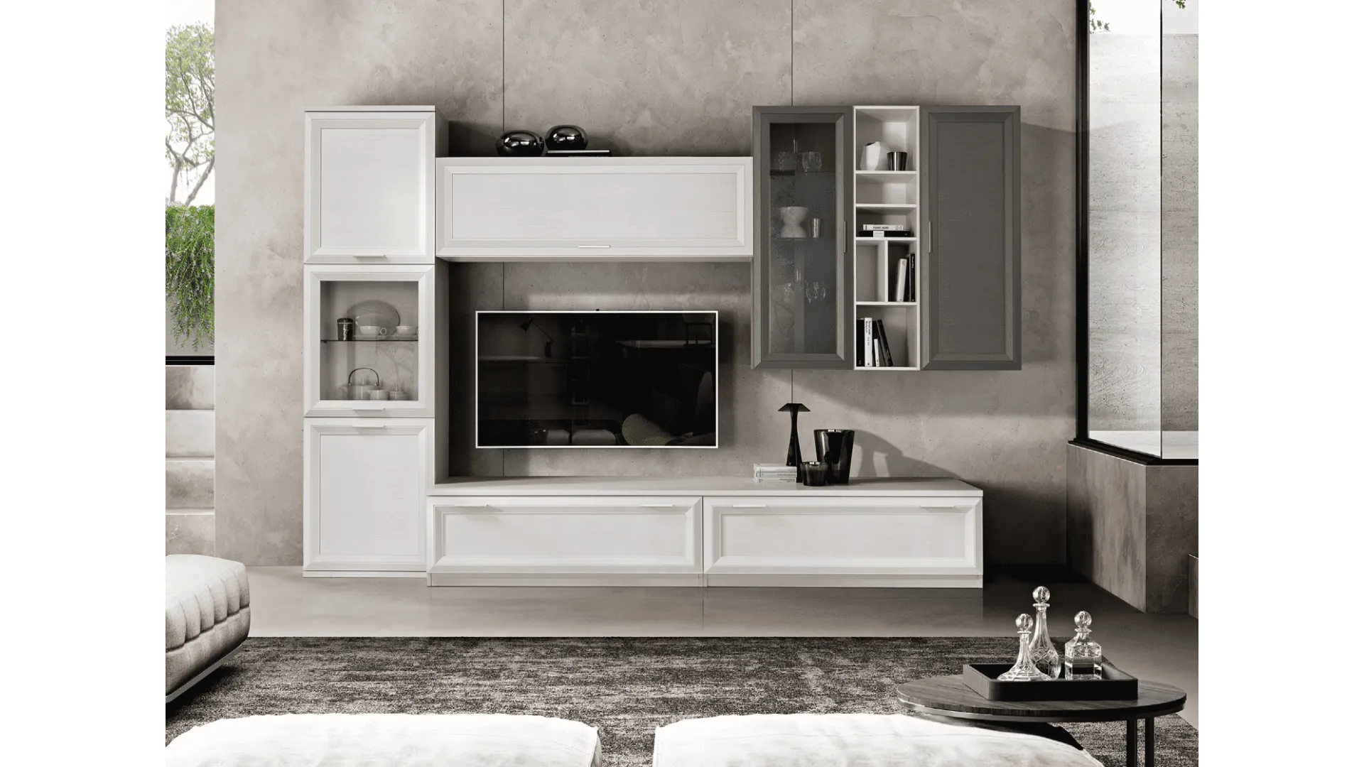 Modern, elegant and effective wall unit with a 300x215 glass display case.