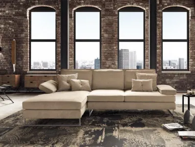 Corner Luis sofa in fabric with adjustable cushions.