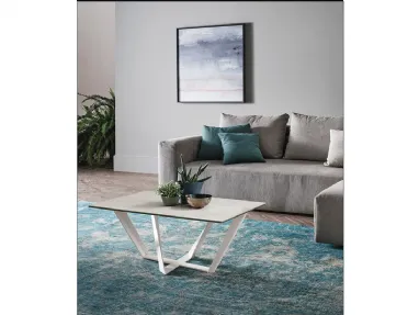 Priamo model coffee table.